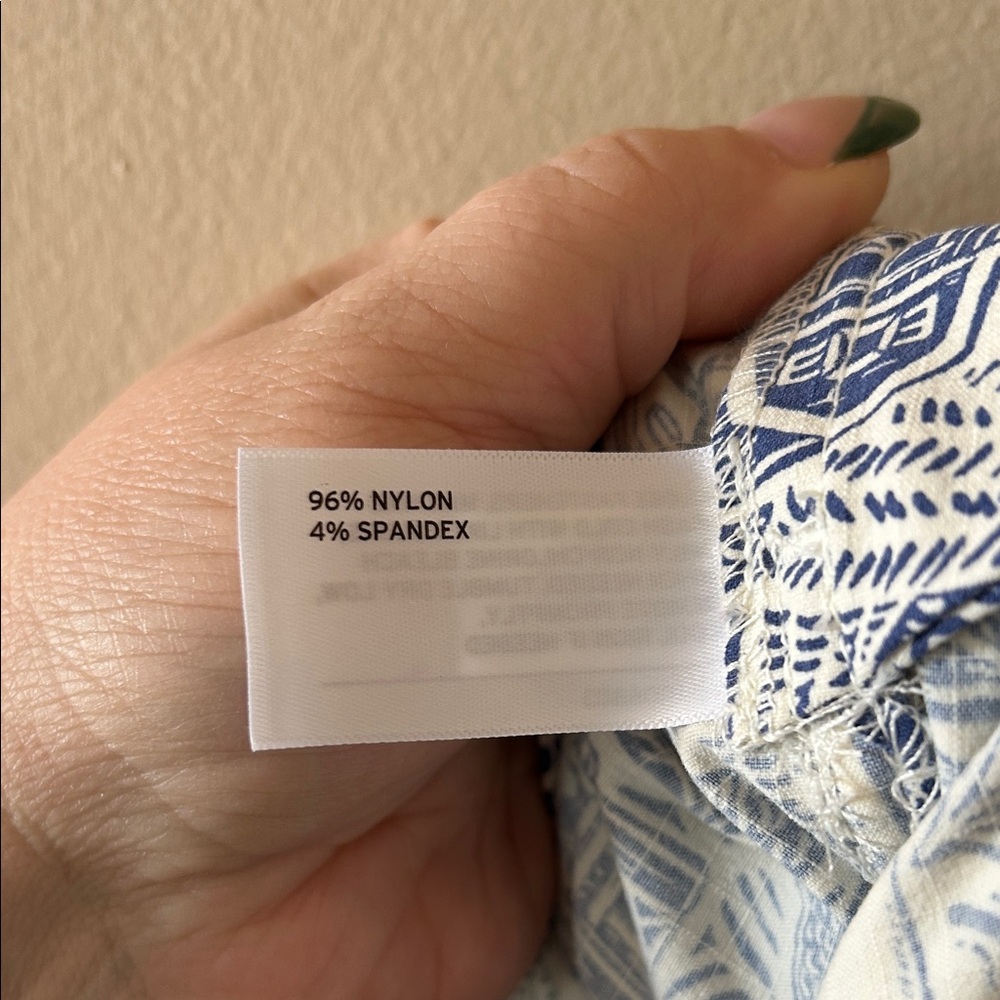 Duluth Trading Co. Blue and White Heirloom Gardening Farm toile Overalls medium - Picture 15 of 15